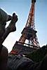 39_pied_tour_eiffel.JPG
